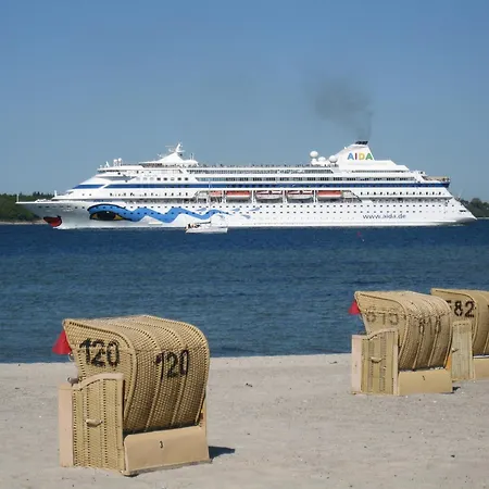 Boern Seestern Laboe